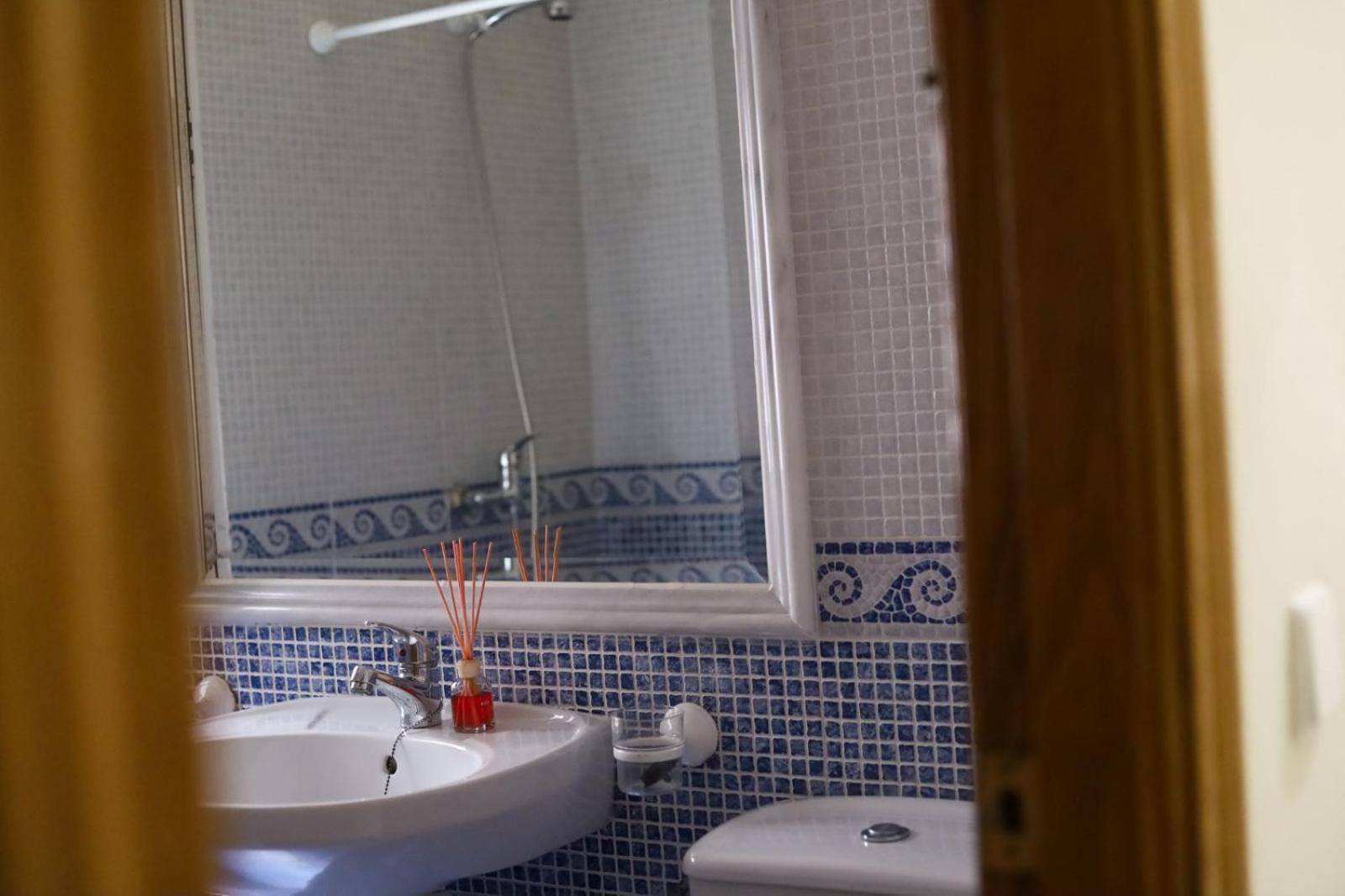 Hospedium Dlj Arjona Centro I Appartement Buitenkant foto